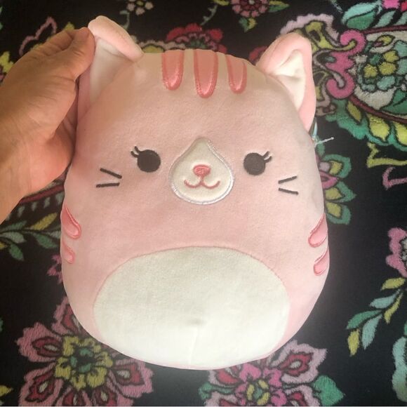 SQUISHMALLOWS Laura the cat soft stuffed animal toy kids - Picture 1 of 8